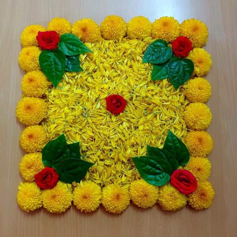 Real Flower Rangoli Designs, Annaprasana Decor, Fest Decoration, Shadi Decoration, Onam 2024, Simple Rangoli With Dots, Floral Design Drawing, Anjali Arora, Onam Special