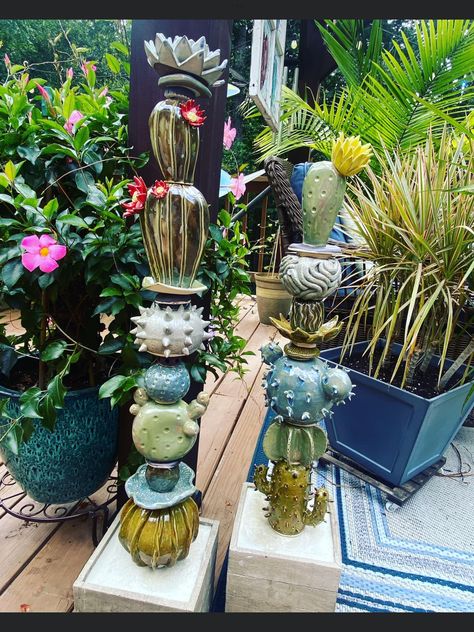 Totem Pole Art, Totem Design, Garden Totem, Garden Totems, Pole Art, Protea Flower, Clay Studio, Garden Pottery, Hand Built Pottery