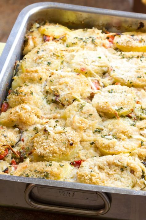 Herby Potato And Tomato Casserole | 12 Tomatoes Tomato Casserole Recipes, Veggies Ideas, Tomato Casserole, Herbed Potatoes, Marinated Cucumbers, Baked Tomatoes, Potato Dishes, Vegetable Sides, Veggie Dishes