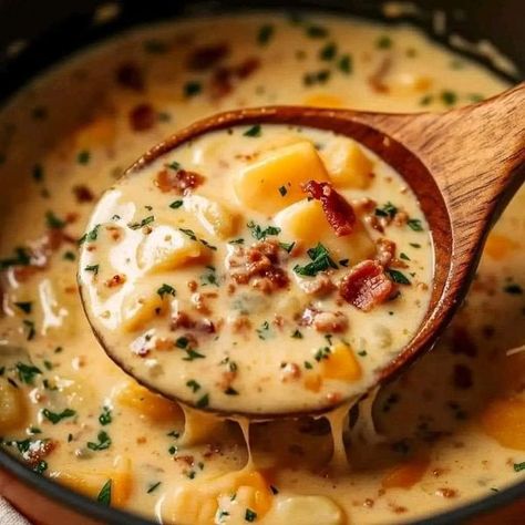 Sausage Potato Soup, Sausage Soup Recipes, Sausage Potato, Italian Sausage Soup, Cheeseburger Soup, Mild Italian Sausage, Sausage Potatoes, Sausage Soup, Potato Soup Recipe