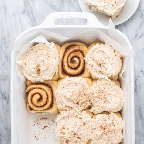 These sourdough discard cinnamon rolls are exceptionally light, fluffy, and easy to make with an optional chai spice buttercream. Pumpkin Banana Bread Muffins, Discard Cinnamon Rolls, Sourdough Discard Cinnamon Rolls, Banana Bread Muffins Easy, Chai Spice Mix, Spiced Buttercream, Bakers Yeast, Sourdough Cinnamon Rolls, Non Dairy Butter