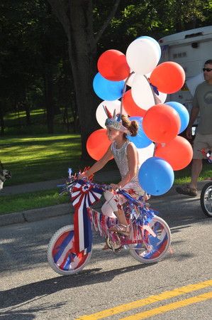 Bike decoration for our neighborhood 4th of July parade Kids Parade Floats, Bike Parade, Bike Decorations, 4th Of July Parade, 4th July Crafts, Parade Float, 4th Of July Celebration, 4th Of July Decorations, Concert Series