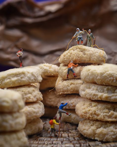 Rare Food, Food Landscape, Its A Small World, Miniature Building, Kitchen World, Surreal Painting, Tiny Worlds, Mini People, Kitchen Photography