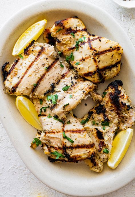 Marinate Chicken In Greek Yogurt, Marinating Chicken With Yogurt, Chicken Thigh Yogurt Marinade, Yogurt Marinated Mediterranean Chicken, Greek Yogurt Marinade, Greek Yogurt Marinated Chicken, Baked Caprese Chicken, Marinated Chicken Recipes, Yogurt Marinated Chicken