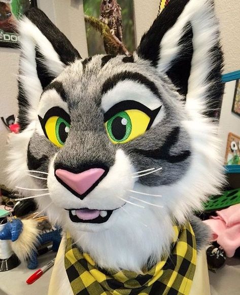 Cute Fursuits, Cat Fursuit, Fursuit Ideas, Fursuit Tutorial, Fur Suit, Fursuit Head, Cat Meow, Cute Costumes, Cat Pin