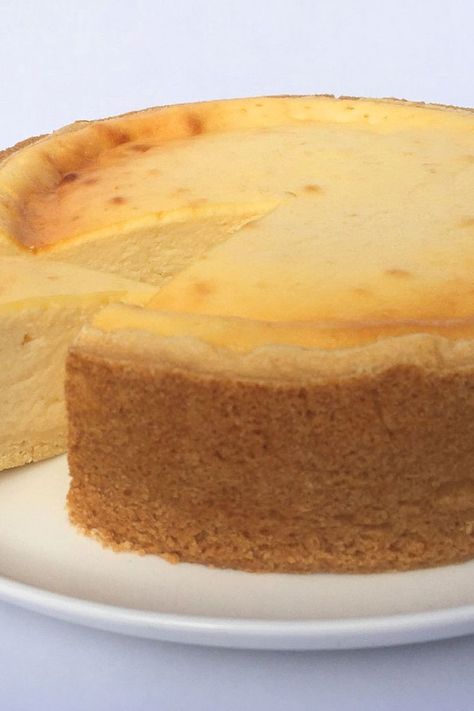 Known in Germany as Kasekuchen, this cake is made from quark, a soft, low-in-fat cheese. This gives it a lighter and fluffier consistency than a typical cheesecake. Quark Cheesecake, German Cheesecake, Yummy Cheesecake, German Baking, Baked Cheesecake Recipe, Quick Bread Recipes, Gluten Free Cakes, A Typical, Cheesecake Recipes