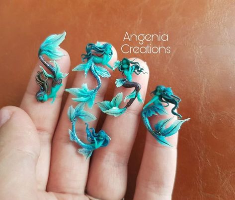 Mini Mermaids polymer clay doll figurine - polymer clay miniatures dolls Fimo Diy, Diy Polymer Clay, Polymer Clay Miniature, Polymer Clay Tutorials, Polymer Clay Fairy, Polymer Clay Figures, Clay Dragon, Clay Fairies, Idee Pasto