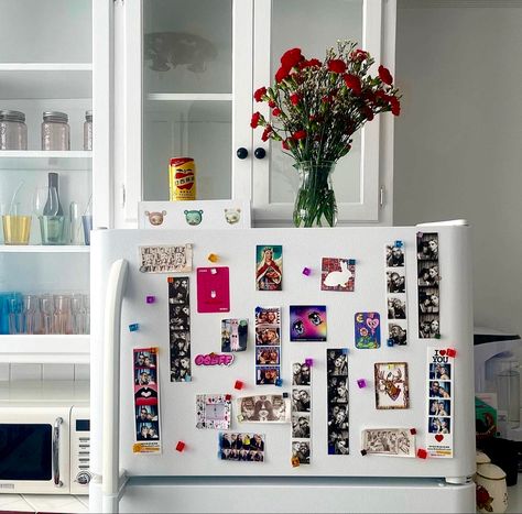 Girl Apartment, College House, Apartment Goals, Fridge Decor, Dream Apartment Decor, College Apartment Decor, College Apartment, Apartment Decor Inspiration, Nyc Apartment