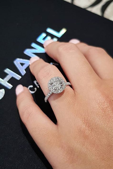 Chanel Engagement Rings, Illusion Engagement Ring, The Halo Effect, Engagement Rings Classic, Solitaire Ring Designs, Engagement Rings Halo, Engagement Ring Sets, Halo Engagement Ring Sets, Cool Rings