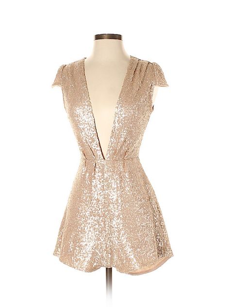 thredUP is the world’s largest online thrift store where you can buy and sell high-quality secondhand clothes. Find your favorite brands at up to 90% off. Denver Bachelorette, Tweed Romper, Gold Romper, Bachelorette Inspo, Medium Dresses, Cocktail Outfit, Bridesmaid Gown, Online Thrift, Online Thrift Store