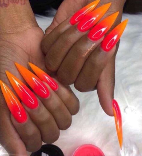 F o l l o w  M e🧡💗! Nail Art Orange, Red Ombre Nails, Sculpted Nails, March Nails, Nail Business, Red Ombre, Sparkly Nails, Glam Nails, Orange Nails