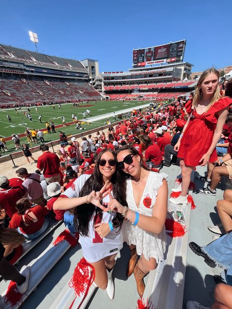 uark, university of arkansas, fayetteville, game day, sec football, woo pig University Of Arkansas Game Day Outfit, University Of Arkansas Aesthetic, Arkansas Game Day Outfit, Arkansas University, Razorback Football, College Journal, Gameday Fits, Wisconsin Madison, Gameday Outfits