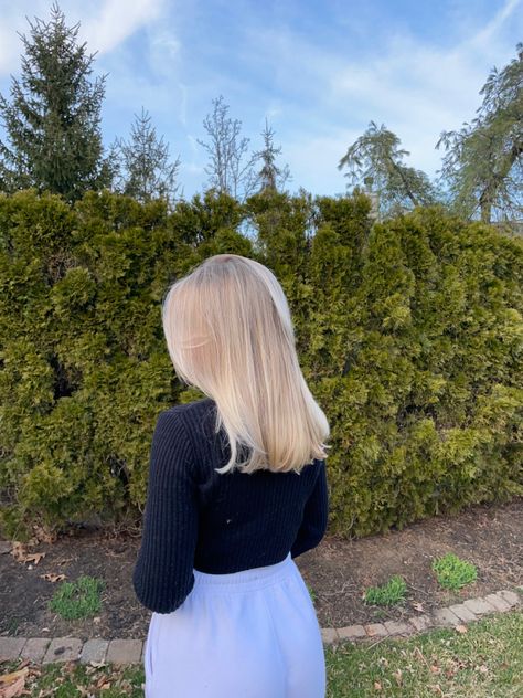 Straight Blonde Hair Mid Length, Mid Length Light Blonde Hair, Blond Hair Shoulder Length, Blonde Hair Inspiration Mid Length, Blonde Midlength Haircuts, Blonde Hair Inspiration Medium Length, Medium Length Haircut With Layers Blonde, Medium Length Blonde Hair Styles, Light Blonde Medium Length Hair