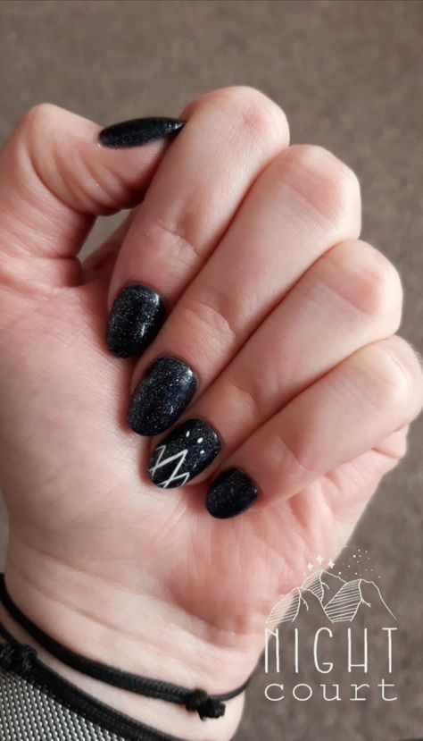 Night court nails Night Court Nails, Acotar Nails, Wedding Court, Night Court, Nail Art Inspiration, Short Acrylic Nails, Mani Pedi, Hair Skin, Diy Nails