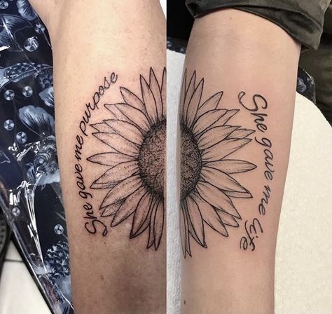 Matching Sunflower Tattoos Sisters, Wrist Sunflower Tattoos For Women, Sunflower Mother Daughter Tattoo, Sunflower Mother And Daughter Tattoo, Mother Daughter Tattoos Sunflower, Mother Daughter Sunflower Tattoo, Matching Sunflower Tattoos, Mother Daughter Sunshine Tattoos, Mom And Daughter Tattoos You Are My Sunshine