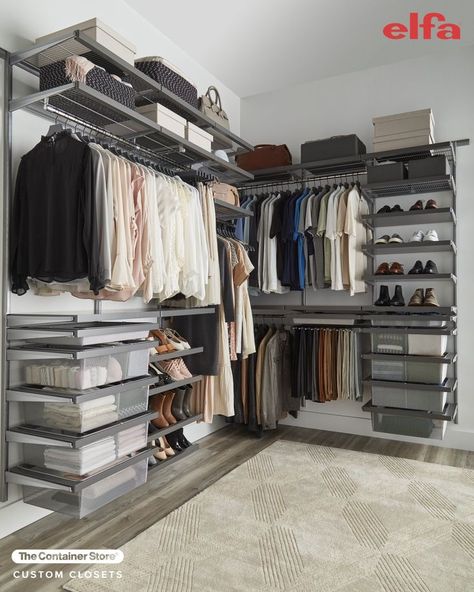 Elfa Closet Ideas, Parent Bedroom, Wallpaper Wardrobe, Small Walkin Closet, Elfa Closet System, Aesthetic Home Design, Custom Closet Shelving, Multibrand Store, Wardrobe Shelving