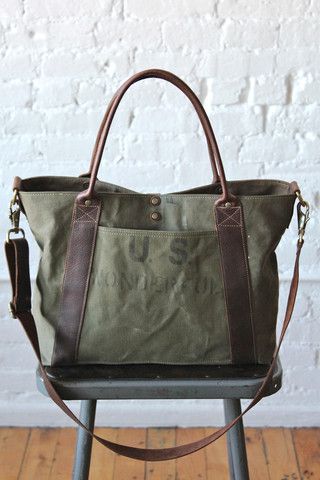 WWII era US Wonderful Weekend Bag Forestbound Bags, Canvas Leather Bag, Wonderful Weekend, Weekend Bag, Us Military, Original Bags, Denim Bag, Types Of Bag, Large Bag