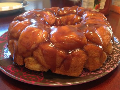 Microwaved Monkey Bread Recipe - Food.com: Food.com Microwave Monkey Bread, Monkey Bread With Canned Biscuits, Monkey Breads, Homemade Monkey Bread, Monkey Bread Recipe Easy, Easy Monkey Bread, Monkey Bread Recipe, Canned Biscuits, Twisted Recipes