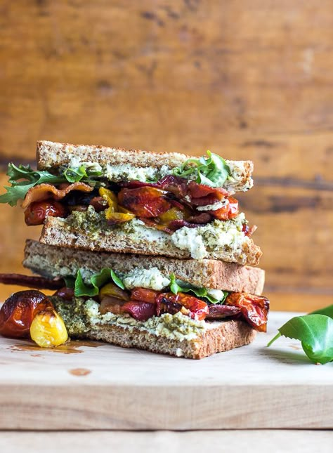 Farmers Market Sandwich, Different Sandwich Ideas, Boat Lunch, Sandwich Specials, Roasted Tomato Pesto, Pesto Goat Cheese, Sandwich Blt, Ww Salads, Tomato Goat Cheese