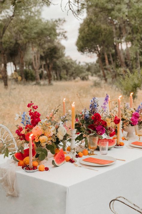 Light Pink And Orange Bridesmaid Dresses, Whimsy Wedding Decor, Muted Colorful Wedding, Vibrant Wedding Decor, Colorful Elopement, Woods Wedding, Bright Wedding Flowers, Fruit Wedding, Boda Diy