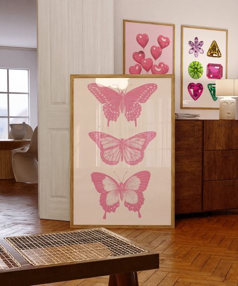 Preppy Aesthetic Room, Butterfly Nursery Decor, Murs Roses, Ideas Habitaciones, Girly Print, Butterfly Nursery, Trendy Art Prints, Nursery Art Girl, Wall Art Trendy