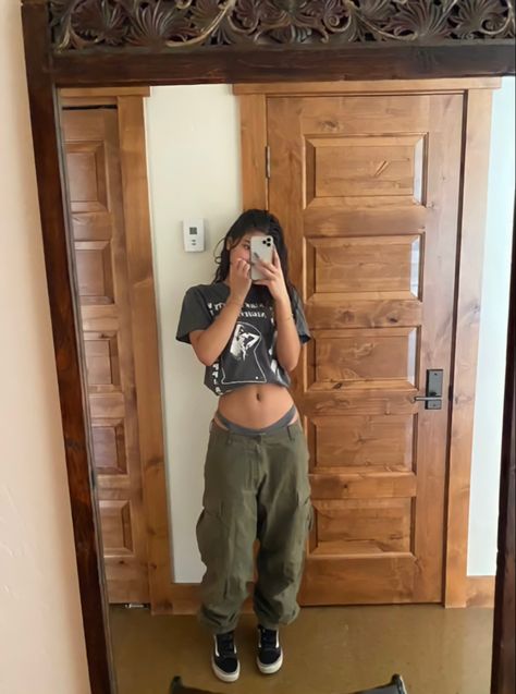 Tina Tonkin Outfits, Tina Tonkin, Aesthetic Outfit Ideas, Streetwear Fashion Women, Cute Simple Outfits, Streetwear Outfit, Cute Casual Outfits, Simple Outfits, Fashion Inspo Outfits