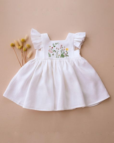 🌸 FLUTTER SLEEVE SQUARE NECKLINE DRESS 🌸 one of this season’s bestseller 💕 just choose your favorite color and add embroidery you like 💞 . . . #dannieandlilou#linenkidswear#linenclothing#linengirl#linendress#handmadeinukraine#kidsfashion#fortheloveoflinen #linenembroidery #embroidereddress New Baby Dress, Square Neckline Dress, Linen Pinafore, Kids Frocks Design, Birthday Party Outfits, Flutter Dress, Kids Frocks, Baby Frocks Designs, First Birthday Outfits