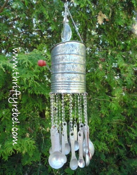 Vintage Sifter Wind Chimes Windchimes Diy, Wind Chimes Homemade, Silverware Crafts, Silverware Art, Sensory Ideas, Gardening Projects, Sensory Garden, Recycled Tin, Diy Wind Chimes