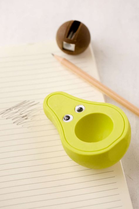 Avocado Eraser + Sharpener Set School Suplies, Cute Desk Accessories, Kawaii School Supplies, Cool School Supplies, Cute Avocado, Diy School Supplies, Cute Desk, Cute Stationary, Cute School Supplies