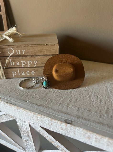 Mini Cowboy Hats, Cowboy Hat Keychain, Cow Boy Hat, Hat Photoshoot, Mini Cowboy Hat, Mini Cowboy, Market Day Ideas, Mini Hat, Boy Hat