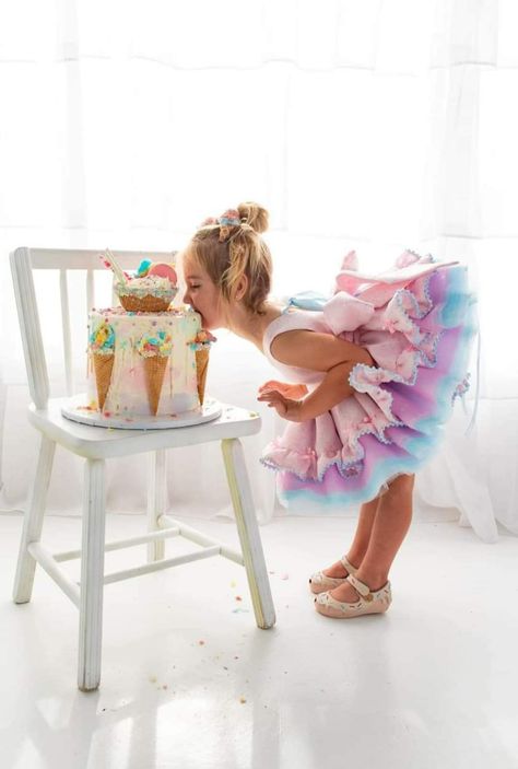 Four Ever Sweet Photoshoot, 3rd Birthday Studio Photoshoot, Five Year Old Photo Shoot Ideas, Toddler Girl Birthday Photoshooting, 5 Year Photoshoot Ideas, Girls Birthday Photoshooting Ideas, 5 Birthday Photoshoot, Girl Birthday Photoshooting, 3 Birthday Photoshoot