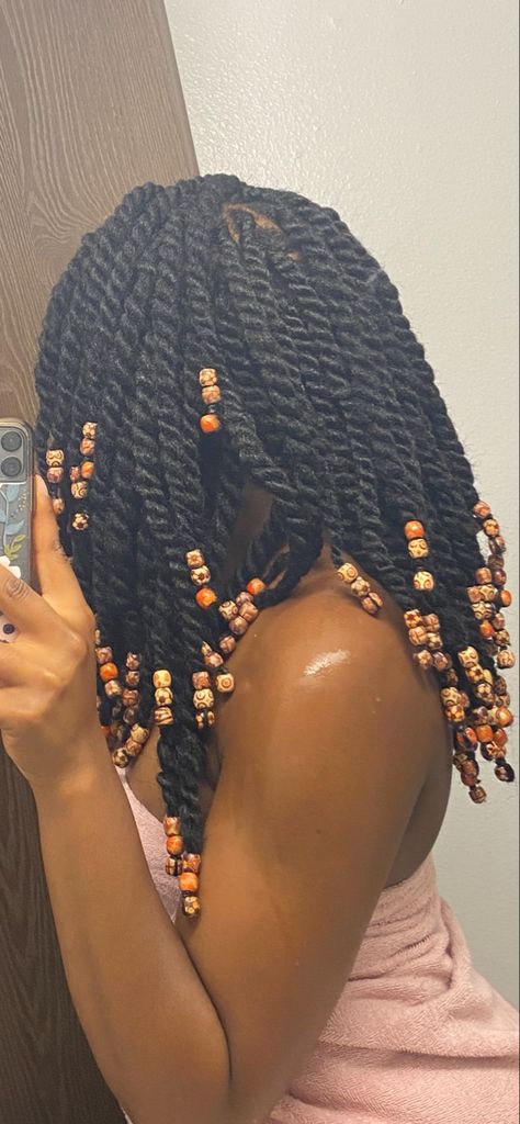 Jumbo Twist With Beads, Beads In Twists, Twists With Beads Black Women, Beaded Twist Hairstyles, Rope Twist With Beads, Spring Twists With Beads, Twist Braids Hairstyles With Beads, Braid Mullet Black Women, Marley Twists Blonde