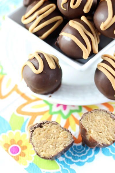 Chocolate Peanut Butter Cake Truffles Peanut Butter Cake Pops, Cake Truffles Recipe, Chocolate Fudge Frosting, Chocolate Peanut Butter Cake, Truffles Recipe, Boxed Cake, Butter Balls, Cake Pop Recipe, Peanut Butter Cake