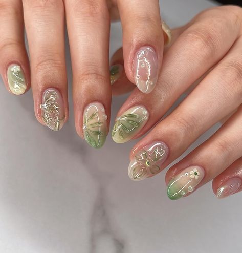 Summer Nail Art for Free: Beginners Edition Nails London, Fairy Nails, Beauty Nail Salon, Emerald Nails, Trend Nails, Latest Nail Designs, Brown Nails Design, Green Acrylic Nails, Korean Nail Art