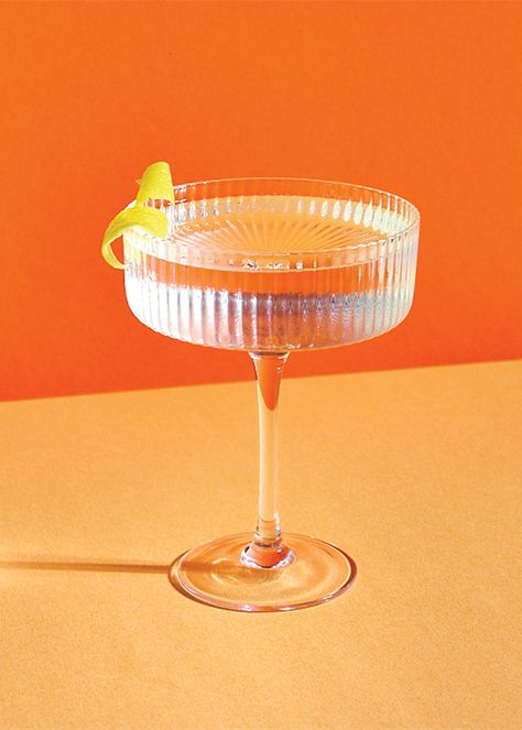 The 50 Most Popular Cocktails in the World (UPDATED 2023) | VinePair Best Martini, Best Martini Recipes, Cocktail Trends, Most Popular Cocktails, Popular Cocktails, Dry Martini, Vodka Martini, Dry January, Cocktail Serving