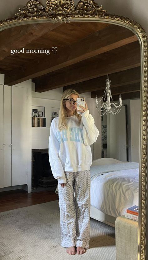 paige lorenze Paige Lorenze, Hamptons Summer, Heart Clothes, Lazy Day Outfits, Cute Pajamas, Kinds Of Clothes, Winter Fits, Cute Fits, Lookbook Outfits