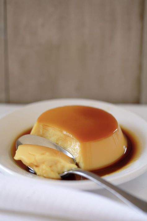 The 8 Most Popular Spanish Desserts You Won't Be Able to Resist Portuguese Dessert Recipes, Spanish Desserts, Portuguese Desserts, Fine Dining Recipes, Molecular Gastronomy, Flaky Pastry, Pastry Shop, European Food, Food Presentation