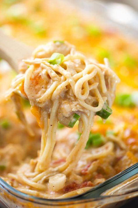 Baked Chicken Spaghetti Casserole, Baked Chicken Spaghetti Recipe, Cloud Wings, Baked Chicken Spaghetti, Cheesy Baked Chicken, Chicken Spaghetti Recipe, Chicken Spaghetti Casserole, Cheesy Chicken Spaghetti, Chicken Spaghetti Recipes