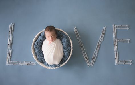 Ivf Photoshoot, Photoshoot Unique, Photo Theme, Baby Weeks, Ivf Pregnancy, Ivf Journey, Newborn Photos Boy, Miami Photography, Ivf Baby