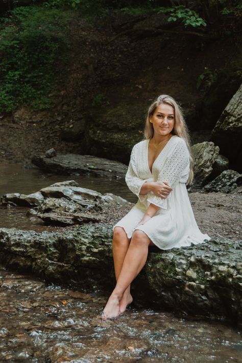 Hidden Waterfall, College Graduation Pictures Poses, Lake Photoshoot, Park River, Senior Photography Poses, Waterfall Photo, Senior Photo Poses, Graduation Picture Poses, Rose Photo