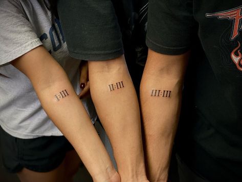 Tattoo For Best Friends Men, Group Small Tattoos, Mens Matching Tattoos, Tattoos For Guy Best Friends, Small Tattoo For Friends, Cousin Tattoos Boy And Girl, Best Friend Tattoos For Men, Triple Matching Tattoos, Cousin Tattoos Matching For 3