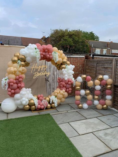 50th Birthday Party Themes, 50th Birthday Balloons, Balloons Galore, Deco Ballon, Birthday Party Background, Decorations Balloons, 50th Birthday Decorations, Diy Balloon Decorations, Birthday Party Theme Decorations