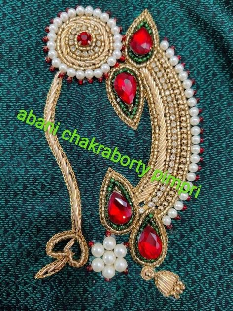 Green Blouse Designs, Islamic Design Pattern, Peacock Embroidery Designs, Maggam Work Designs, Simple Embroidery Designs, Small Rangoli Design, Jewelry Design Drawing, Handmade Embroidery Designs, Hand Work Embroidery