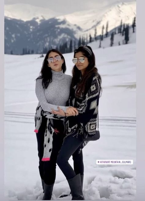 Travel Pose, Selena Gomez Outfits, Satin Fashion, Travel Pictures Poses, Sara Ali Khan, Pic Pose, Ali Khan, Casual Chic Outfit, Celebrity Outfits