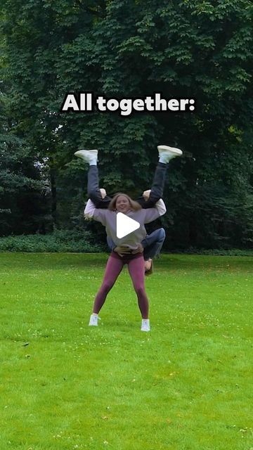 Merle Loosen on Instagram: "Have you ever tried this trick? 🤪  #gymnastics #gymnast #turnen #partnertrick #trick #twincartwheel #doublecartwheel #partnercartwheel #doppelrad #partnerrad #zwillingsrad #trick #radachlag #flips" Two Person Cartwheel, Double Cartwheel, 2 Person Tricks, Partner Tricks, 2 Person Stunts, Gymnast, Have You Ever, Gymnastics, Twins