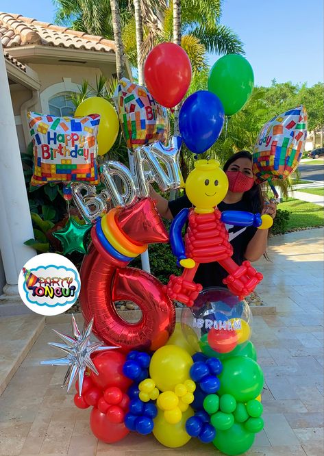 Lego Balloon Bouquet, Lego Party Balloons, Lego Balloons, Balloon Marquee, Balloon Bouquet Delivery, Transportation Birthday Party, Lego Birthday Cake, Lego Themed Party, Transportation Birthday