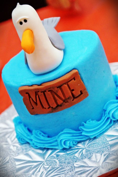 Mine smash cake Nemo Birthday Party Ideas, Finding Nemo Birthday Party Ideas, Finding Nemo Party, Nemo Birthday Party, Nemo Cake, Dory Birthday, Finding Nemo Birthday, Nemo Party, Nemo Birthday