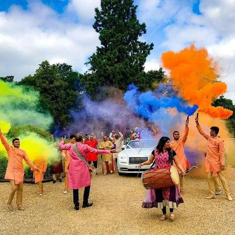 Presenting you latest & Unique Groom entry ideas with . These recent groom entry ideas are in great trend and will look grand once you make an entry. #shaadisaga #indianwedding #groomentryideaindianwedding #groomentryideaindian #groomentryideaunqiue #groomentryideabest #groomentryideawedding #brideandgroomentryidea #unqiuebrideandgroomentryidea #groomentryideasangeet #groomentryideadancing #groomentryideaincar #groomentryideasolo #groomentryideawithfriends Wedding Dhol Entry, Groom Entry Ideas, Groom Entry, Mehendi Decor Ideas, Bride Entry, Entry Ideas, Indian Wedding Video, Desi Wedding Decor, Big Fat Indian Wedding