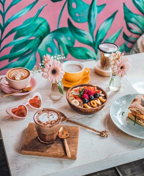 Where to Eat: KYND Community Cafe Kynd Cafe Bali, Bali Food Photography, Community Cafe, Wholesome Life, Bali Baby, Bali Trip, Watermelon Carving, Cute Cafe, Fruit Carving