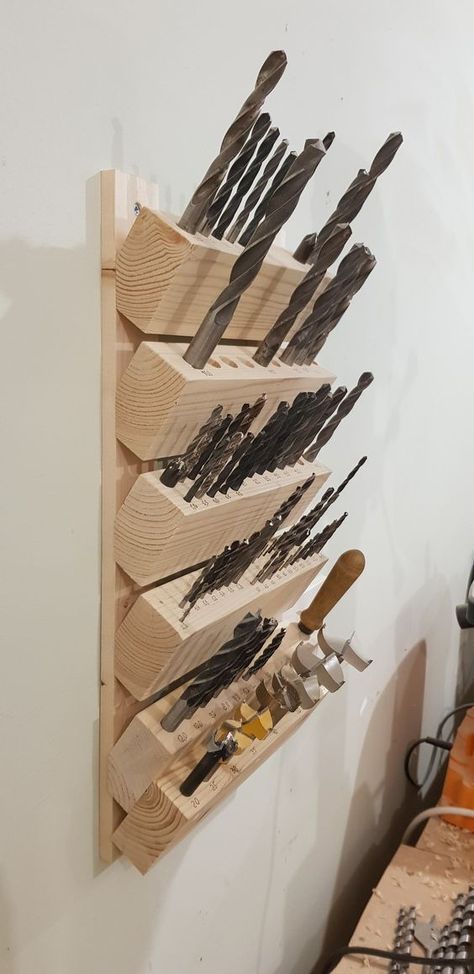 Drill Storage Diy, Diy Drill Bit Organizer, Drill Bit Storage Diy, Wood Tool Organizer, Power Tool Organizer Diy, Drill Bit Storage Ideas, Drill Bit Organization, Tool Wall Storage Ideas, Workshop Tool Storage Ideas